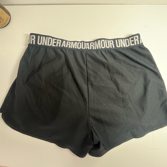 Under Armour Black sport shorts - Picture 5 of 5